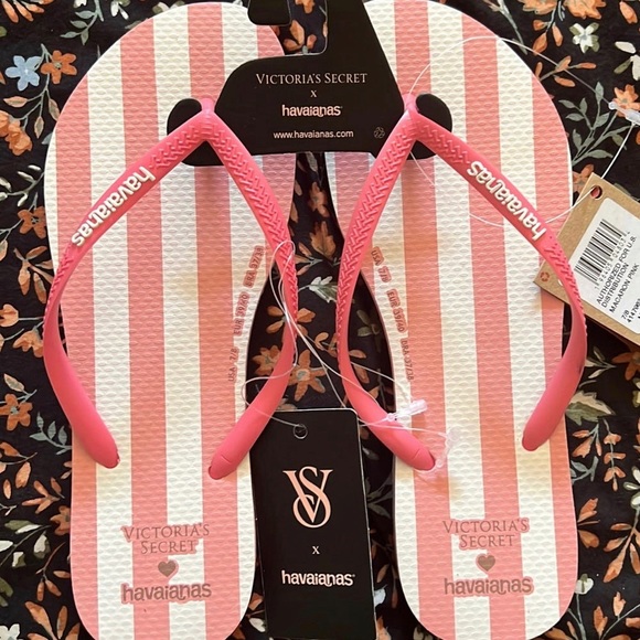 Victoria’s Secret Havaianas Slipper - Picture 3 of 3